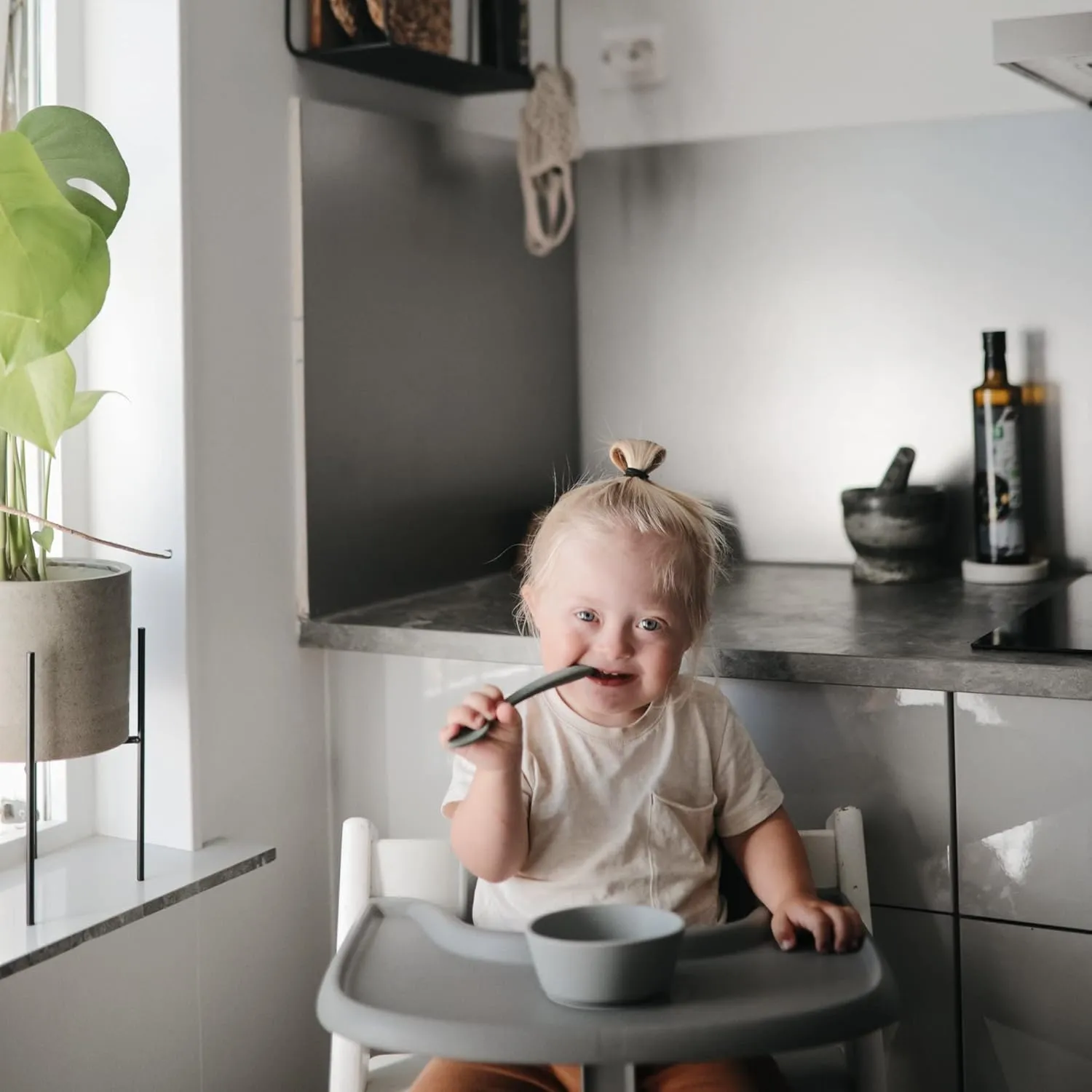 mushie Silicone Suction Bowl | BPA-Free Non-Slip Design (Stone)
